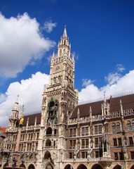 Fototapeta na wymiar Neues Rathaus in München