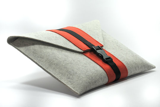 Netbooktasche aus naturfarbenem Filz