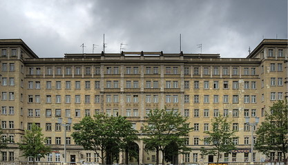 Fototapeta na wymiar Berlin, Gebäude am Frankfurter Tor