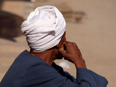 arab with white turban