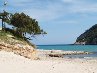 Fototapeta na wymiar Plaża Cala Llonga Ibiza