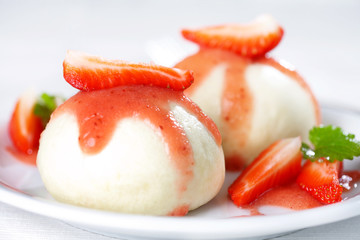 Dumplings with strawberry - knoedel