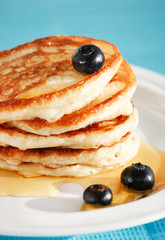 pancakes with honey.