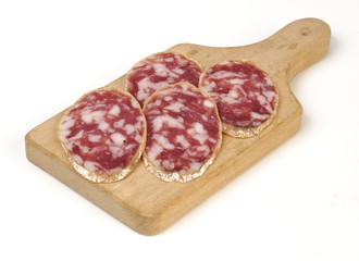 Salame sul tagliere