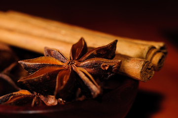 badiane, cannelle