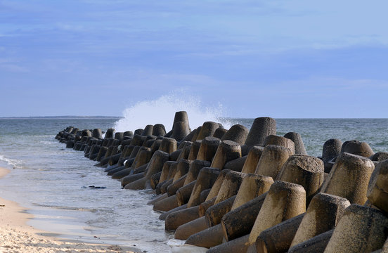 Betonelemente zum K&uuml;stenschutz auf Sylt