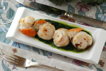 Capesante ai broccoletti - Antipasti di pesce