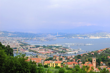 Fototapeta na wymiar Porto di La Spezia
