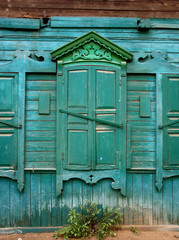 landestypisches sibirisches Holzfenster