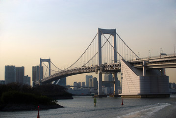 Fototapeta na wymiar Rainbow Bridge, Tokyo, Japan