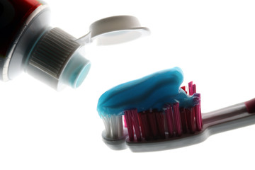 Zahnbürste mit Zahncreme