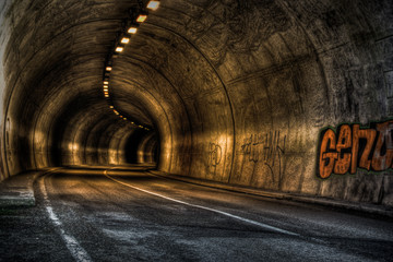 Tunnel - HDR