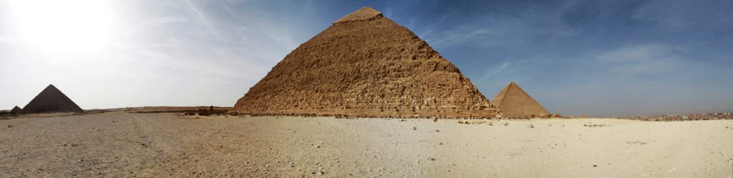 Great pyramyds of Giza panoramic