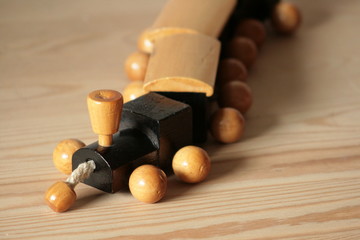 Holzspielzeug Eisenbahn alt