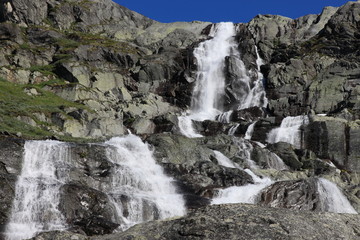 Fototapeta na wymiar Norwegian Waterfalls on a sunny day