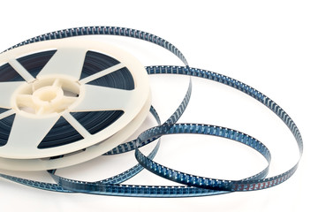 Bobine de film 8 millimètres sur fond blanc