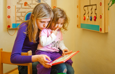 Kinder im Wartezimmer