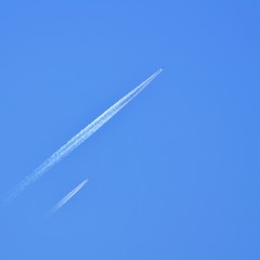 Zwei Flugzeuge