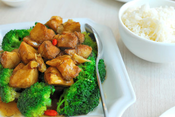 Chinese style mushrooms and cauliflower with rice