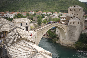 Fototapeta na wymiar Stary Most w Mostarze w Bośni i Hercegowinie
