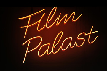 Filmpalast Leuchtreklame