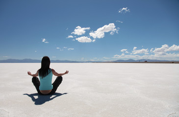 Fototapeta premium Desert Yoga