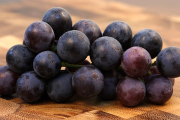 fresh wine grapes