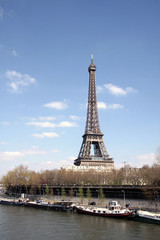 Fototapeta na wymiar Sekwana i Wieża Eiffla, Paryż