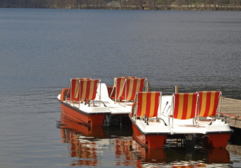 PEDALOS