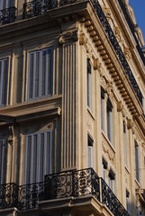 façade de caractere