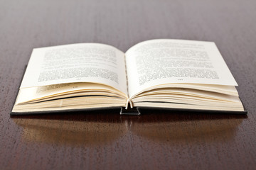 Obraz premium book on table