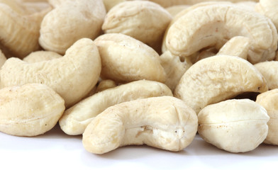 Fototapeta na wymiar Cashew nuts on white background