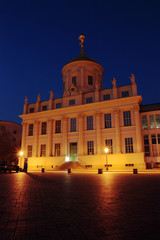 Fototapeta na wymiar Altes Rathaus Potsdam saniert, Nachts hochkant 2
