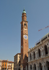 Torre medioevale_ piazza dei Signori a Vicenza_03