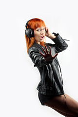 girl is a music lover