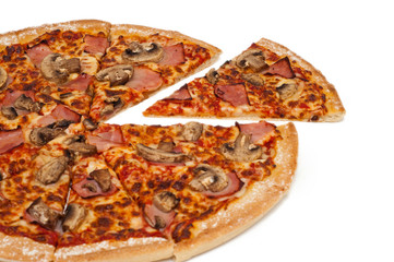 sliced mushroom and ham hawaiian pizza