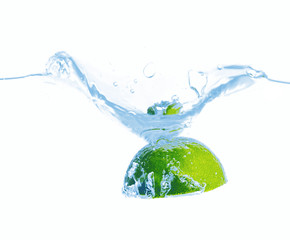 Lemon splash in water