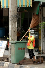 Fototapeta na wymiar Śmieciarz ulicy w Tajlandii