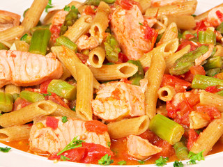 Ziti With Fresh Tomatoes, Asparagus and Chicken