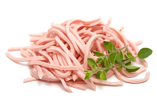 In Streifen geschnittene Lyoner