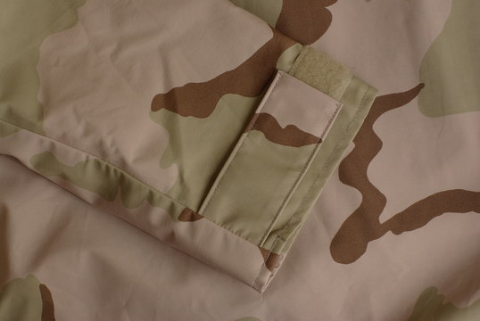 Tri-Color Desert Camouflage DCU