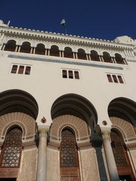 Detalle de arcos edificio de correos Argel