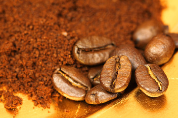 Coffee beans and ground cafe