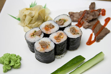 sushi hot beef maki