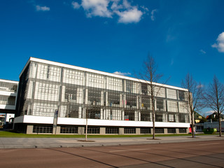 Fototapeta na wymiar Bauhaus in Dessau