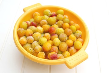 Mirabelles