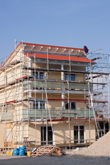 Mehrfamilienhaus im Neubaugebiet