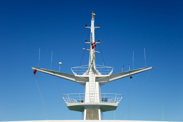 Mast ships