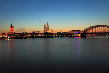 Naklejka premium Köln bei Nacht
