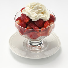 Coppa di fragole con panna
